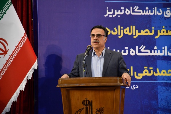 دانشگاه‌ها نباید به باشگاه احزاب تبدیل شود