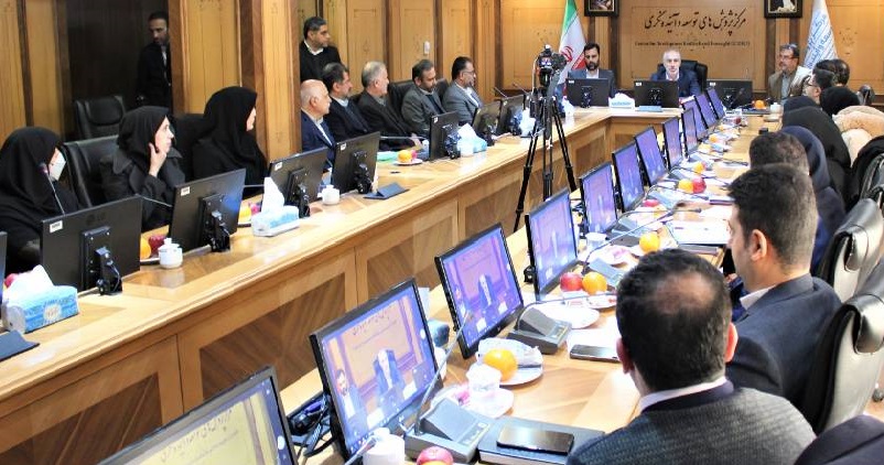 مراكز پژوهشي نسبت به نظام‌مسائل حکمرانی واقف باشند