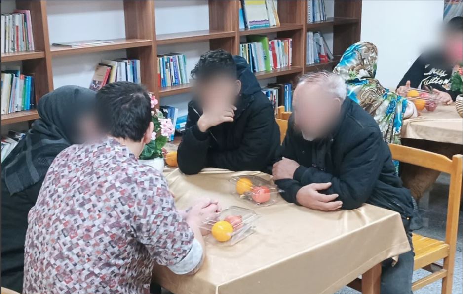 مددجویان کانون اصلاح و تربیت شب یلدا را در کنار خانواده سپری کردند