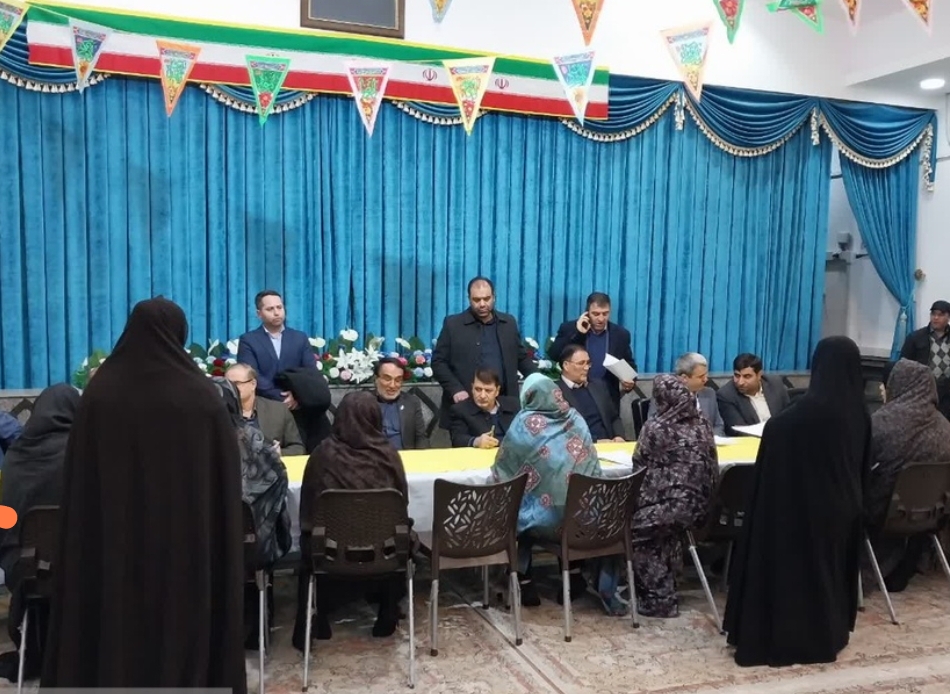 میز خدمت رئیس کل دادگستری و ۳۰۰ قاضی در زندان‌های آذربایجان شرقی