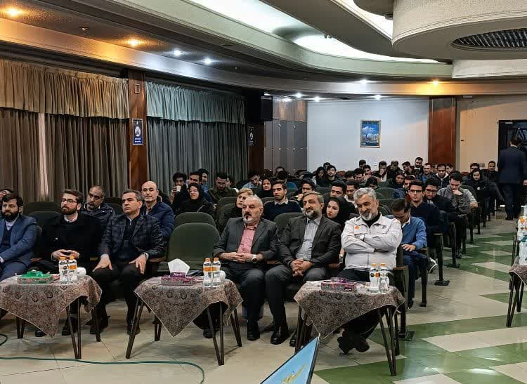 مراکز علمی در تصمیم‌گیری‌های صنعتی مشارکت داشته باشند/مهندسان قلب‌های تپنده خودروسازی