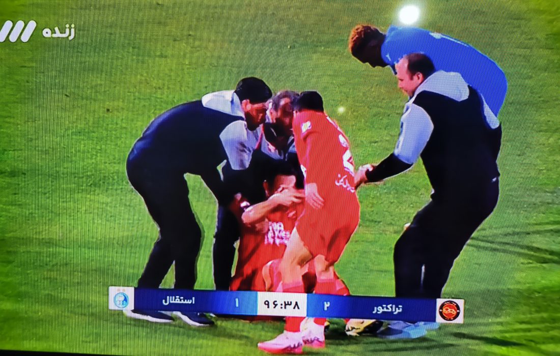 تراکتور از سد استقلال گذشت