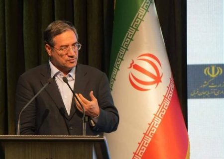استاندار آذربایجان غربی هم قهرمانی تراکتور را تبریک گفت