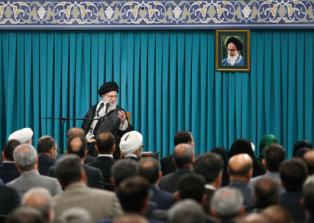 مسئولان دولتی را با تکثیر سوال و احضار نباید مشغول کرد