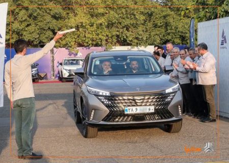 تحویل خودرو رووی eRX5 آغاز شد