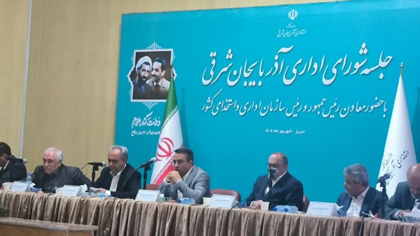 نخبگان می‌روند، تحول اداری لازم است