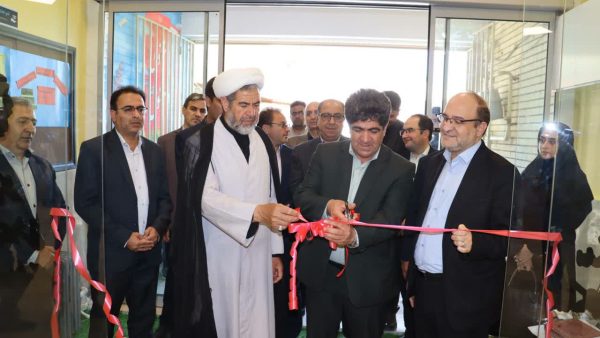 کتابخانه عمومی شهید داننده بستان آباد پس از بهسازی کلی بازگشایی شد