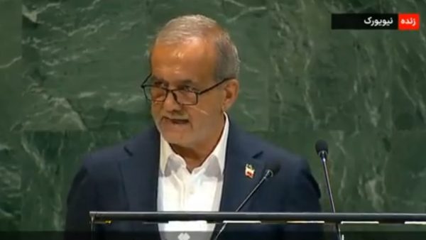 ایران در برابر مهاجمان سر فرود نمی‌آورد