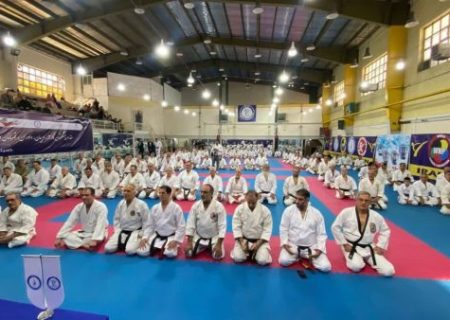 جشن وحدت در نخستین همایش خانواده بزرگ کاراته ایران