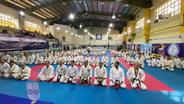 جشن وحدت در نخستین همایش خانواده بزرگ کاراته ایران