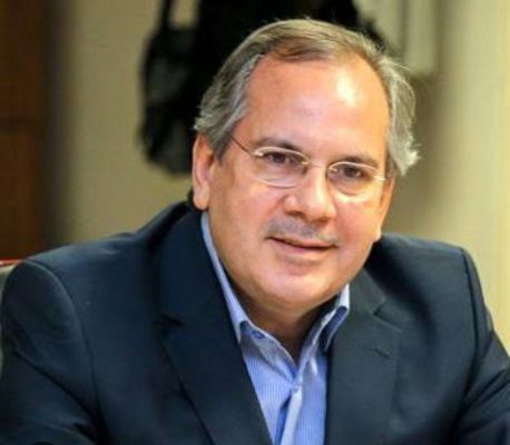 چرا نمی توانیم بین المللی شویم؟