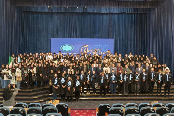 جشن نوورودی‌های دانشگاه نبی اکرم(ص) برگزار شد