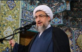 امام جمعه تبریز به ارشاد و سازمان های فرهنگی تذکر داد