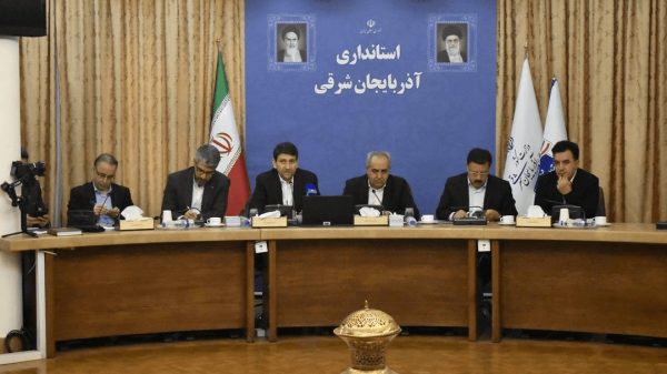 مدارس و مراکز درمانی به اینترنت پرسرعت متصل می‌شوند