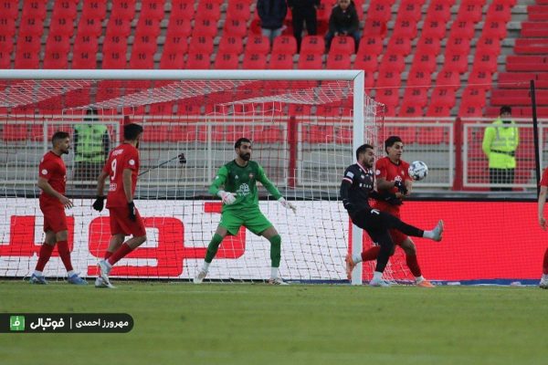 دیدار تیم‌های تراکتور و پرسپولیس در چارچوب رقابت‌های جام حذفی – پنجشنبه ۲۷ آذر ۱۴۰۴