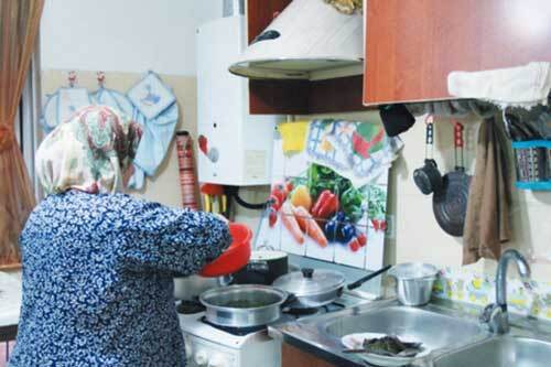 روایت صبر و قناعت مادری از روستا تا شهر، از جنگ تا خانواده