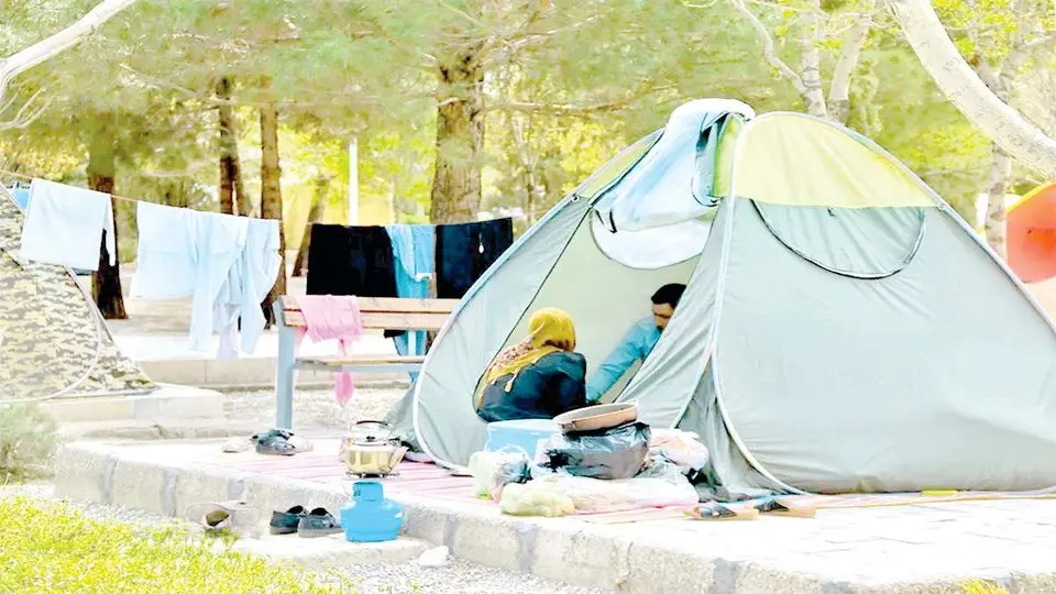 از هتلهای لوکس تا اقامت در خیابان