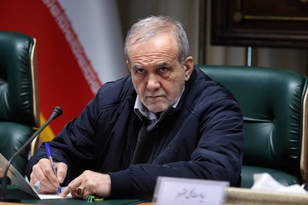 دستور پزشکیان برای حذف بروکراسی واردات کالاهای اساسی