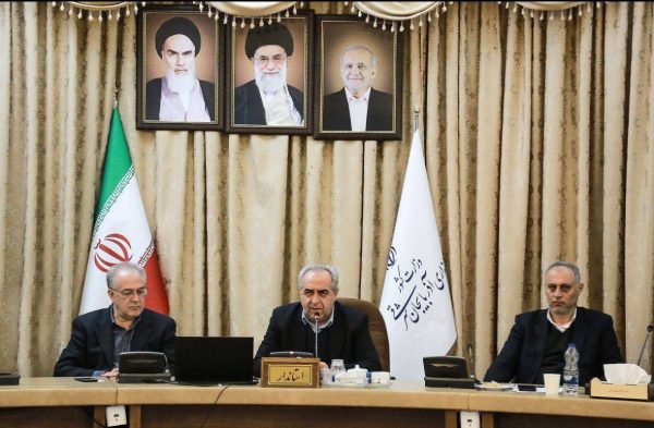 تبادل نظر استاندار آذربایجان شرقی با روسای اتحادیه‌های اصناف بازار تبریز