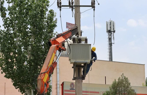 رکوردشکنی سرمایه‌گذاری و جهش ۹۷ درصدی در صنعت برق تبریز