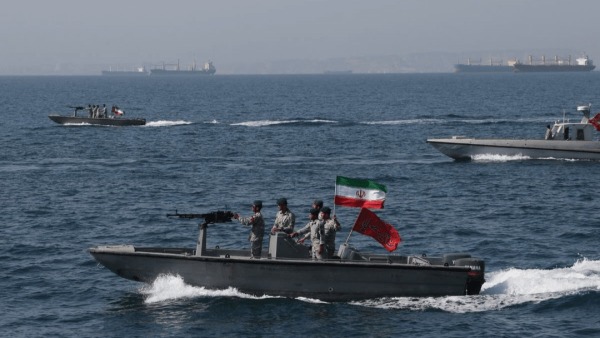 تهران از قواعد جدید جهان در تنگه هرمز رونمایی می‌کند