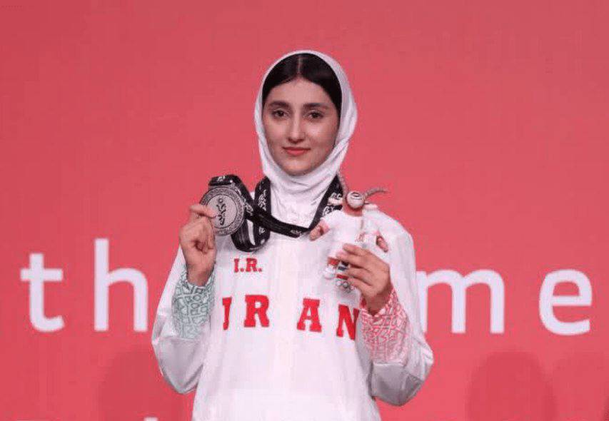 اولین مدال جهانی تکواندو ایران در سال ۱۴۰۵ برگردن پینار