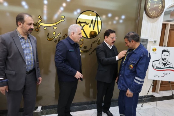 تلاش بی نظیر سیمبانان برق تبریز در پایداری شبکه هنگام حملات دشمن