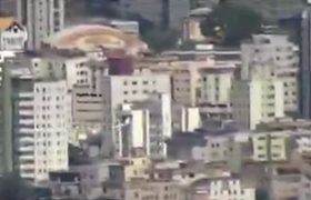 لحظه برخورد هواپیما با یک ساختمان مسکونی در برزیل
