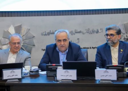 مدیران با نگاه جهادی، منعطف و آینده‌نگر در کنار تولید کنندگان باشند