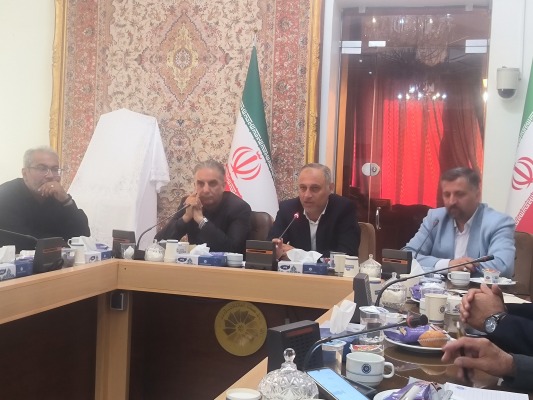 رونمایی از پوستر سومین همایش تجلیل از پیشگامان تولید؛ جایگاه آذربایجان شرقی در اقتصاد ملی
