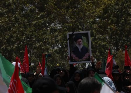 پزشکیان در مراسم تشییع پیکر رهبر شهید انقلاب در عراق شرکت می‌کند
