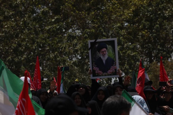 پزشکیان در مراسم تشییع پیکر رهبر شهید انقلاب در عراق شرکت می‌کند