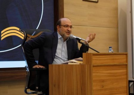 کتابخانه و شعر، بستری برای گفت‌وگو و بیان تجربه زیسته فرهنگی جامعه